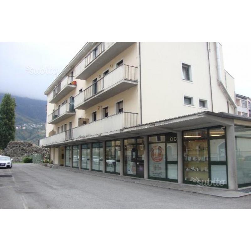 Locale commerciale Aosta Via Stevenin