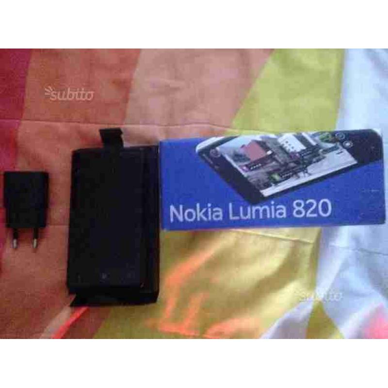 Nokia Lumia 820 display da sostituire