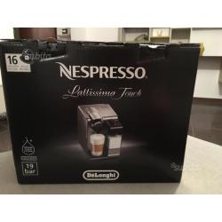 Macchina caffè Nespresso