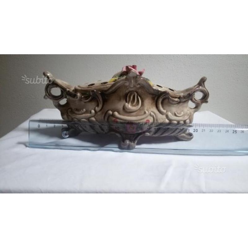 Vaso decorato in ceramica